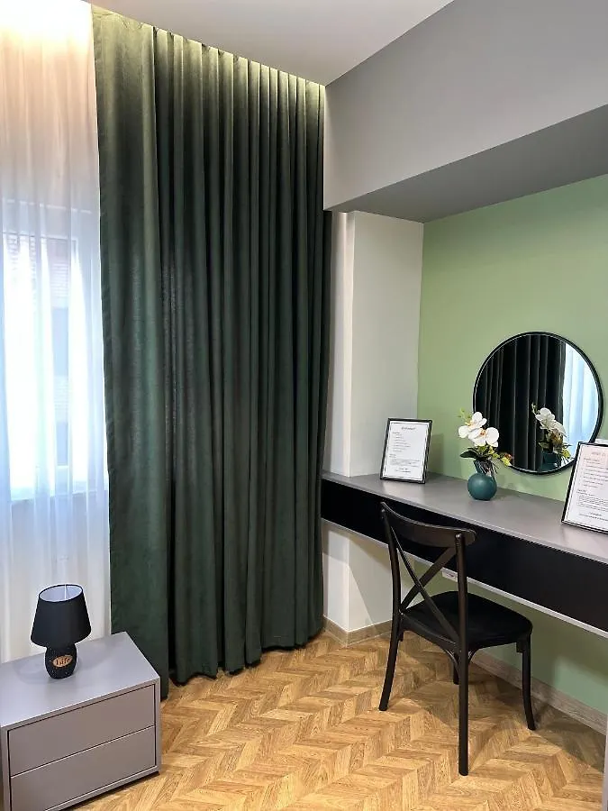 Delux Suite 101 Tirana 0*,  Albania